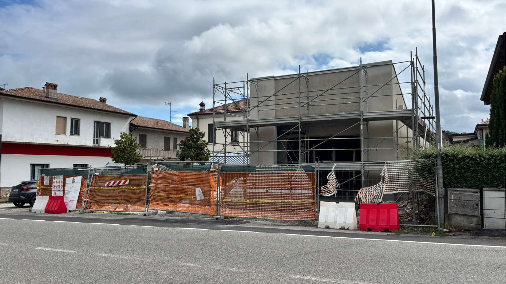 Lugagnano, dall'autorimessa sorge la Casa per la cultura