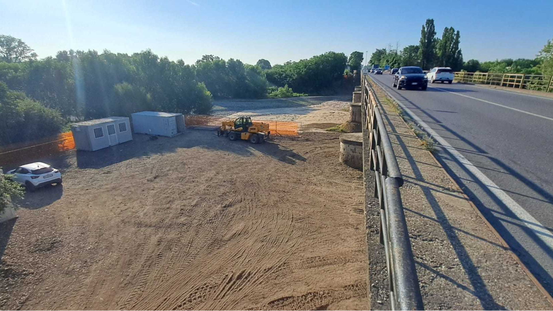 Chiusura Via Emilia: timori e dubbi tra semafori, treni e tabelle orari