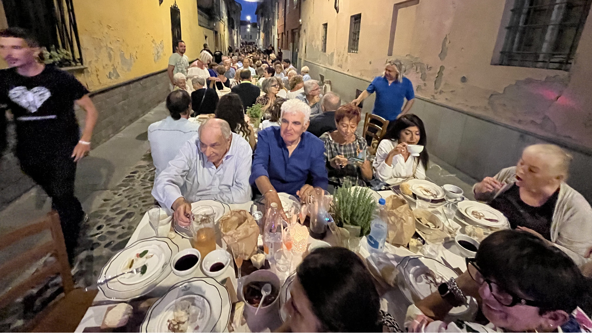 "Mangiada in si sass", più di 300 ai tavoli per l'hospice