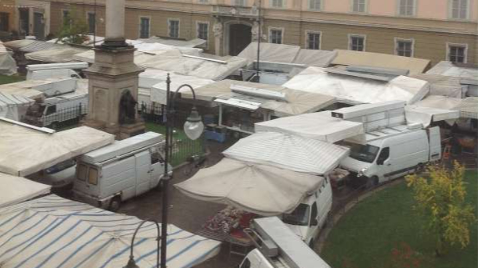 Il mercato fa discutere: «Poca qualità, serve una selezione»