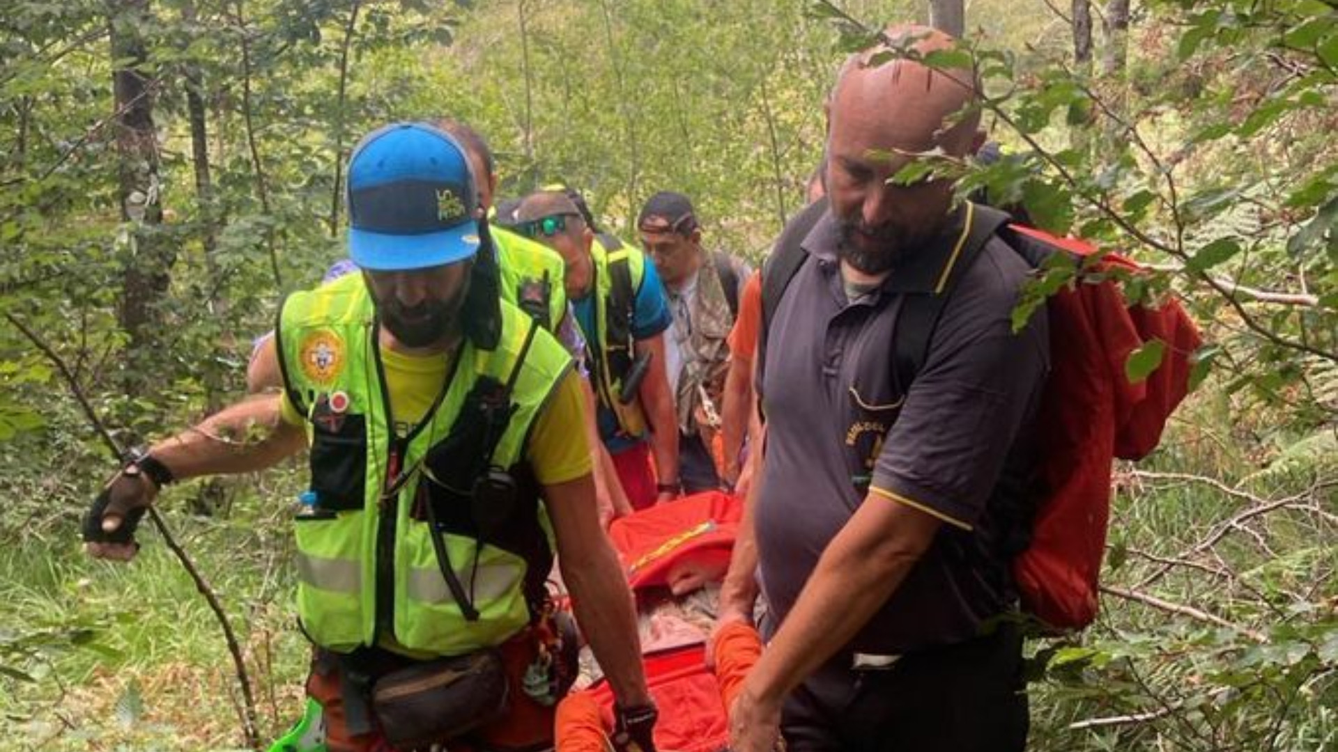 Tre persone soccorse nei boschi. L'appello alla prudenza