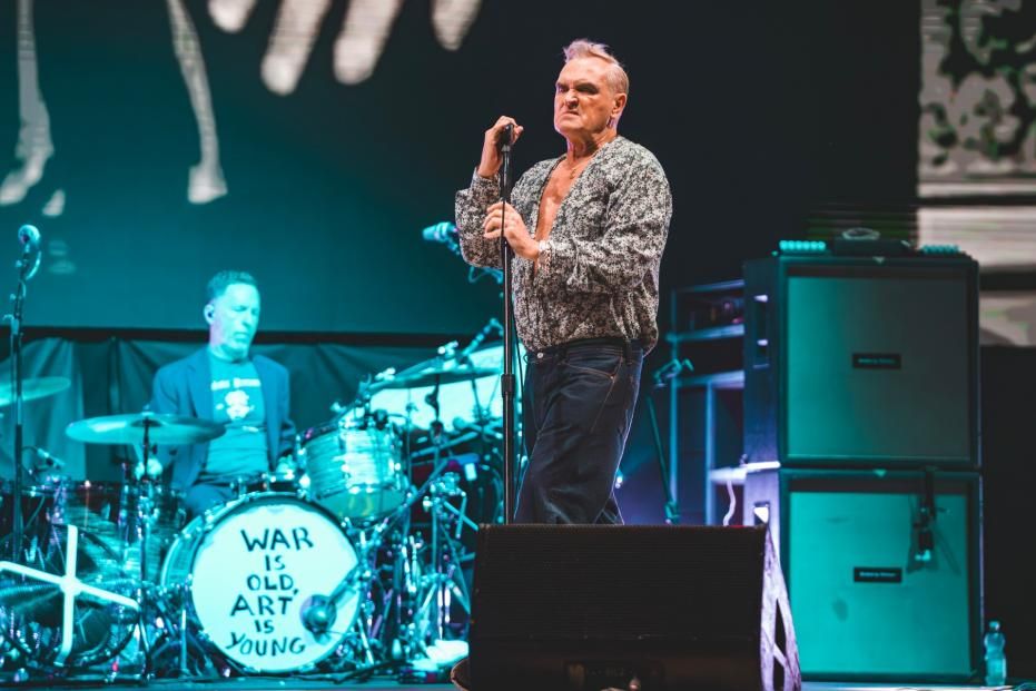 Morrissey durante l'esibizione