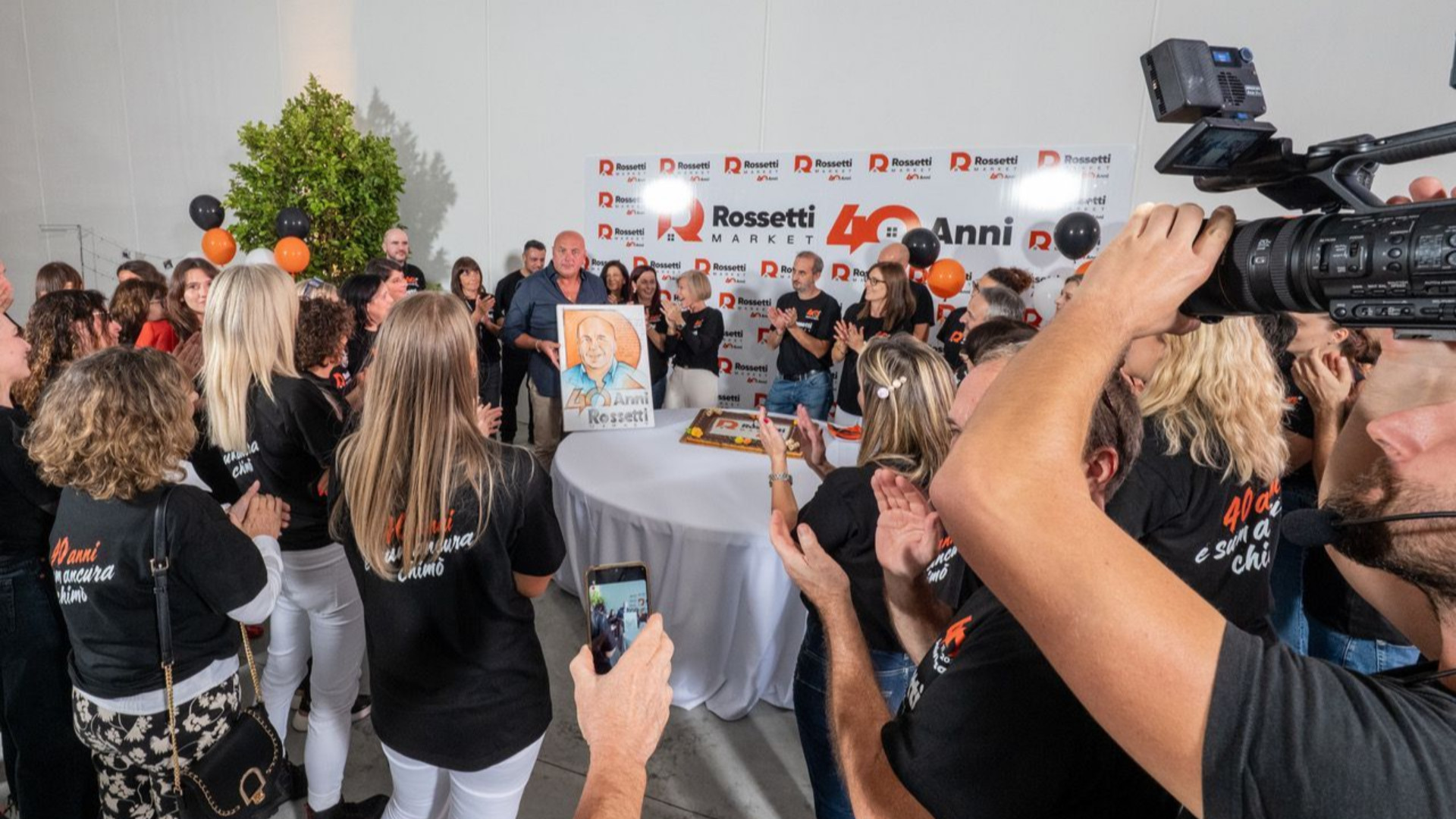 Compleanno speciale per Rossetti Market: «40 anni e sum ancura chimò»
