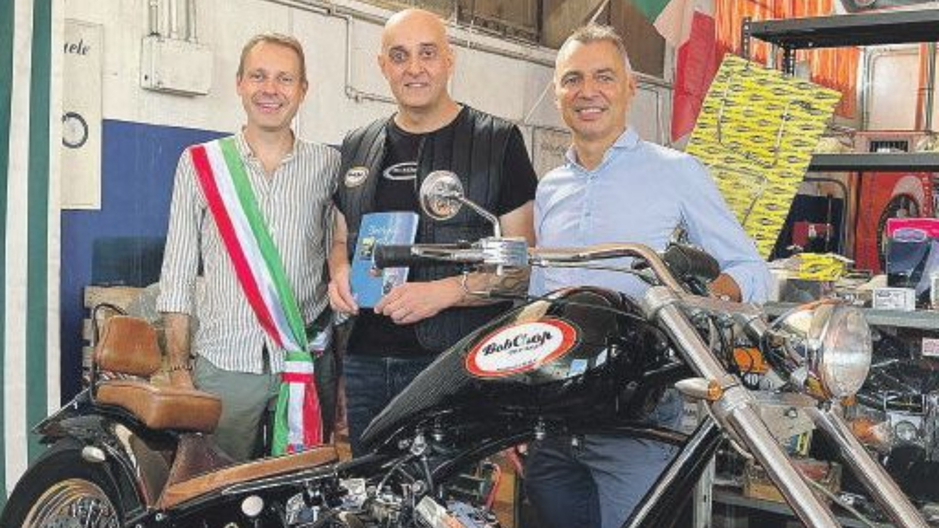 Simone, “mago” delle Harley diventa icona dell’artigianato