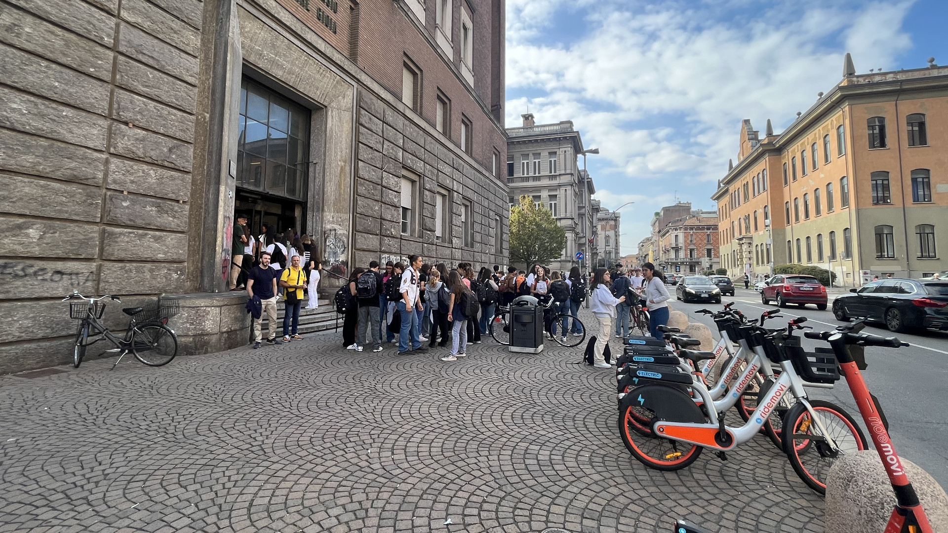 L'idea della diocesi: scuola non un peso ma allegria della mente