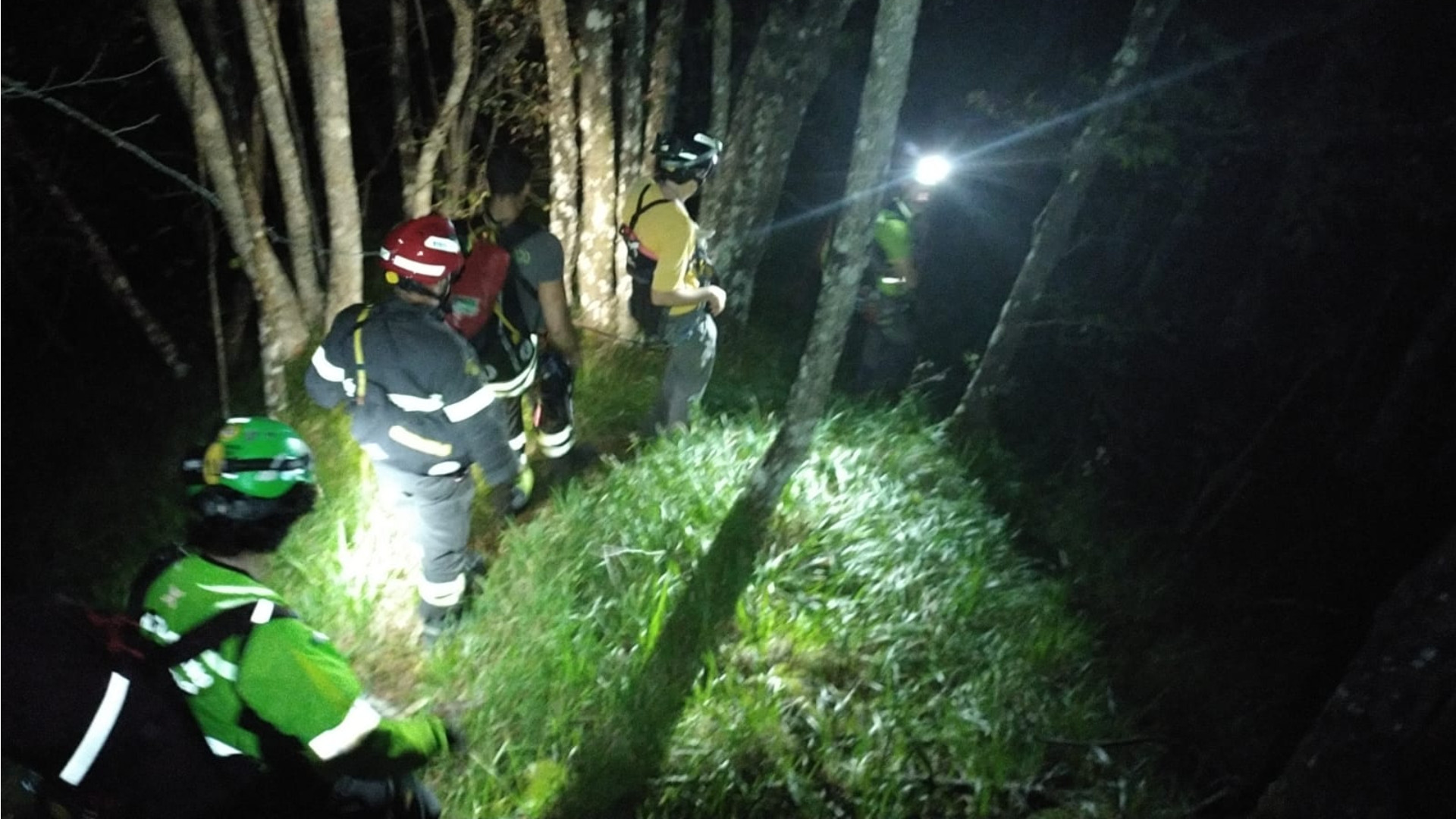 Portato in salvo un escursionista rimasto bloccato di notte sui monti di Zerba