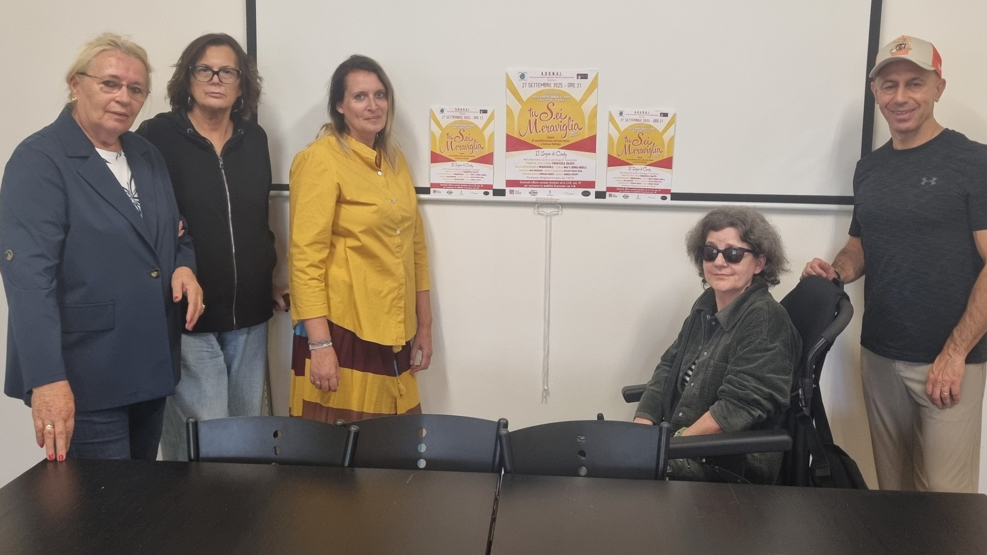Sclerosi multipla, due casi su tre sono donne: a teatro per aiutarle