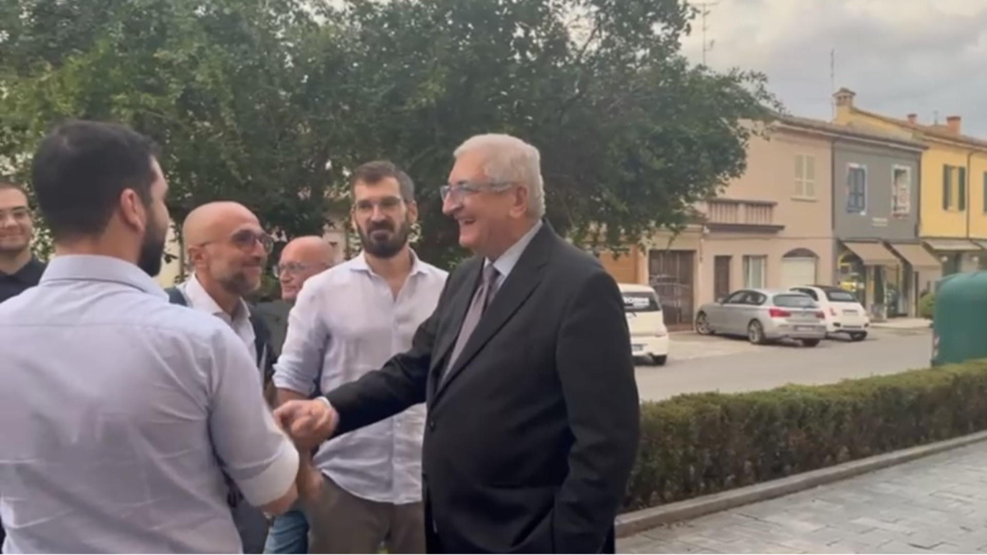 Fiorenzuola, "folla" pro-Morganti: in consiglio c'è pure il ministro