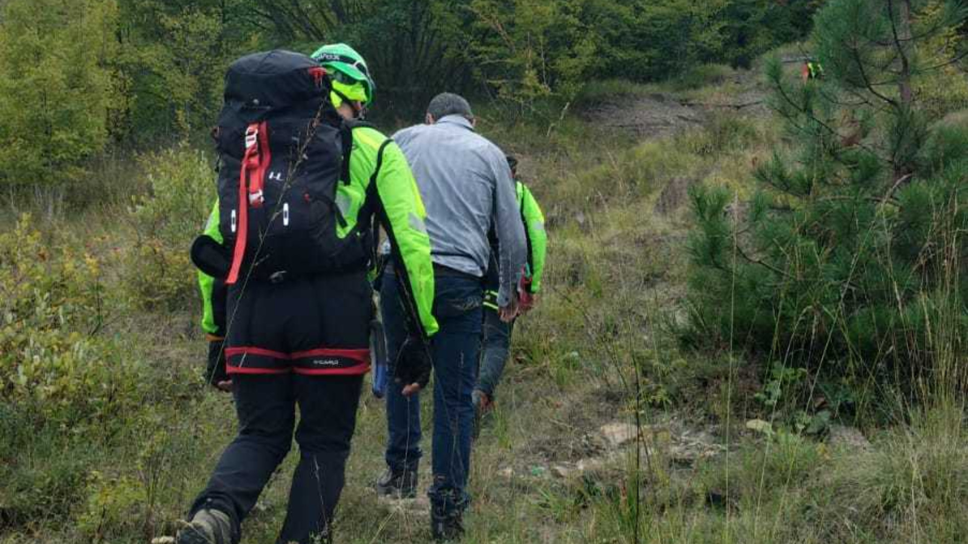 Fungaiolo lancia l'sos dopo una caduta: «Sono ferito e ho perso l'orientamento»