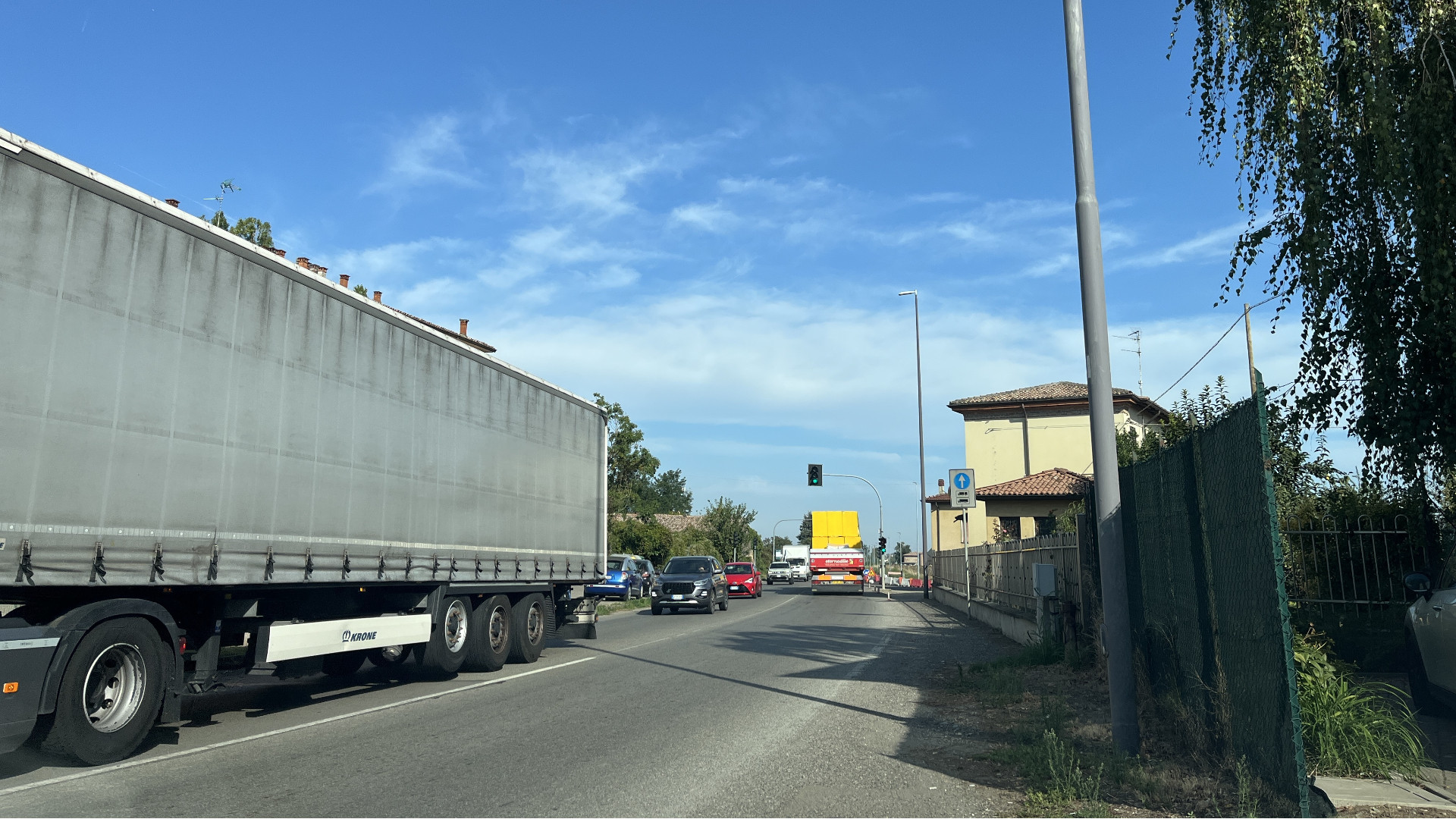 Le code causate dalla chiusura del ponte sul Nure