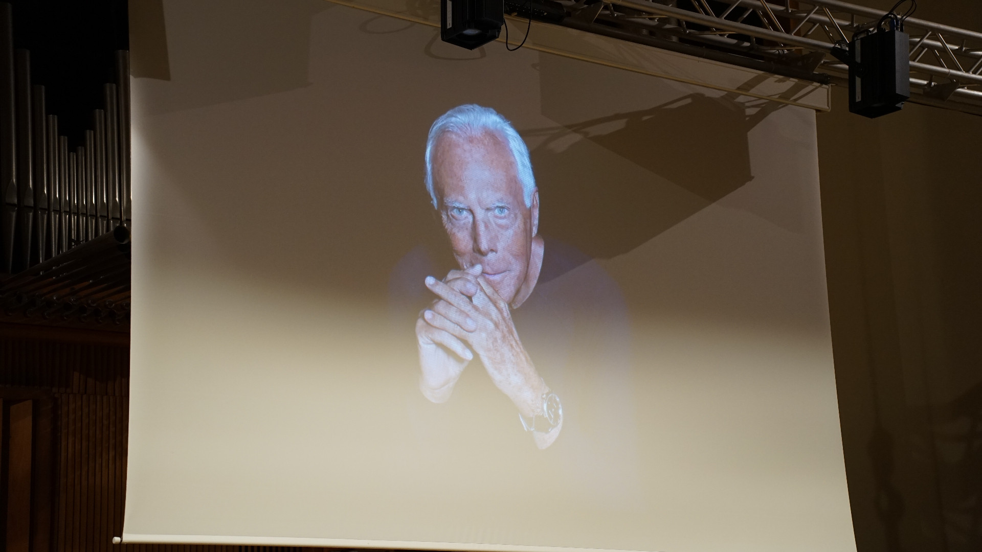 "Attraverso il design", alla mostra arriva il ministro