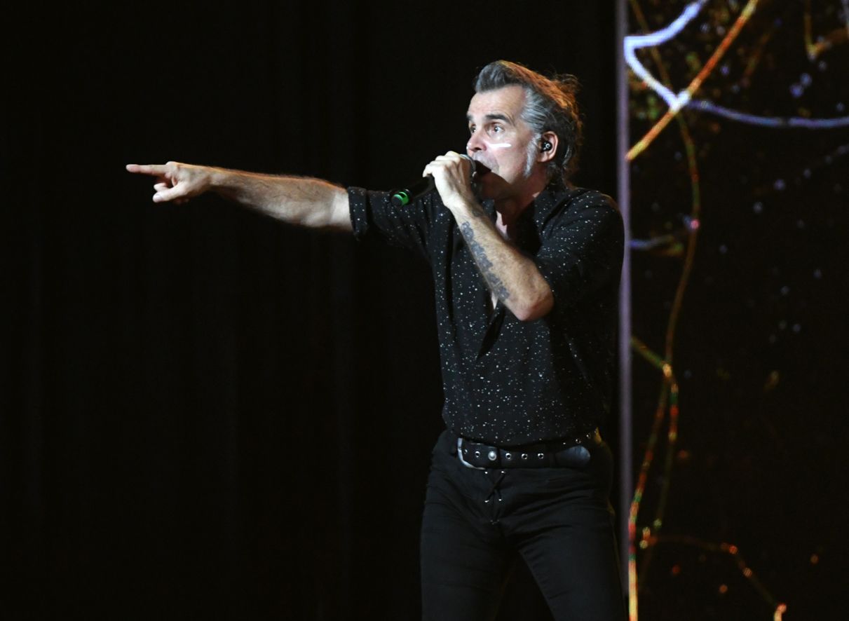Piero Pelù al concerto di Radio Bruno in piazza Cavalli, due anni fa