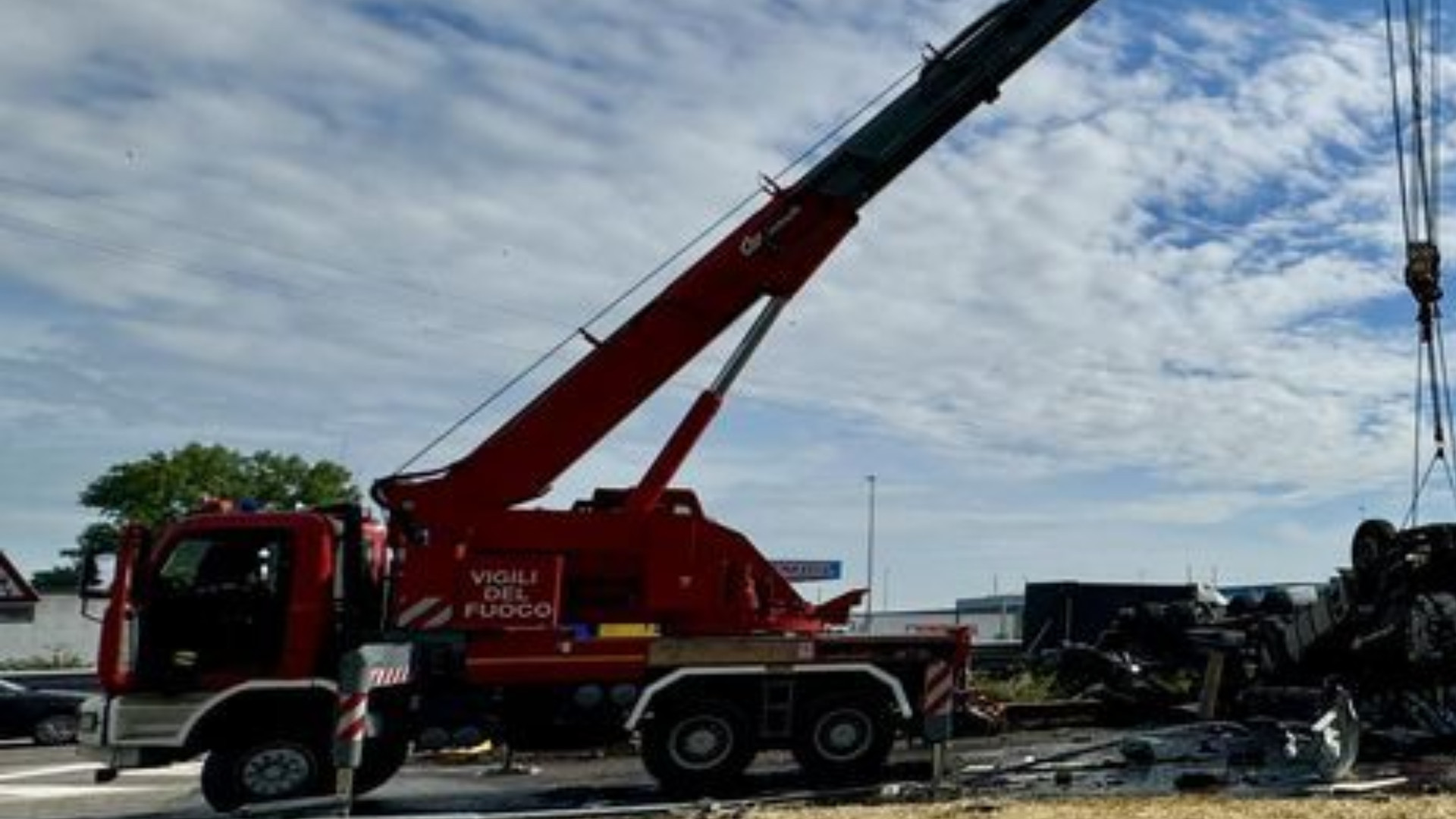 Tamponamento tra camion: A21 chiusa a Caorso