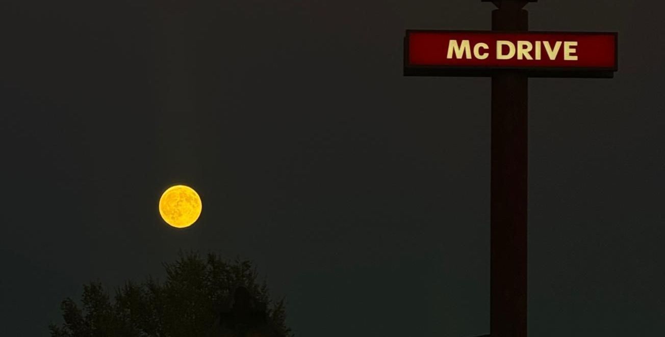 La super luna a Piacenza - foto Sara Merlini