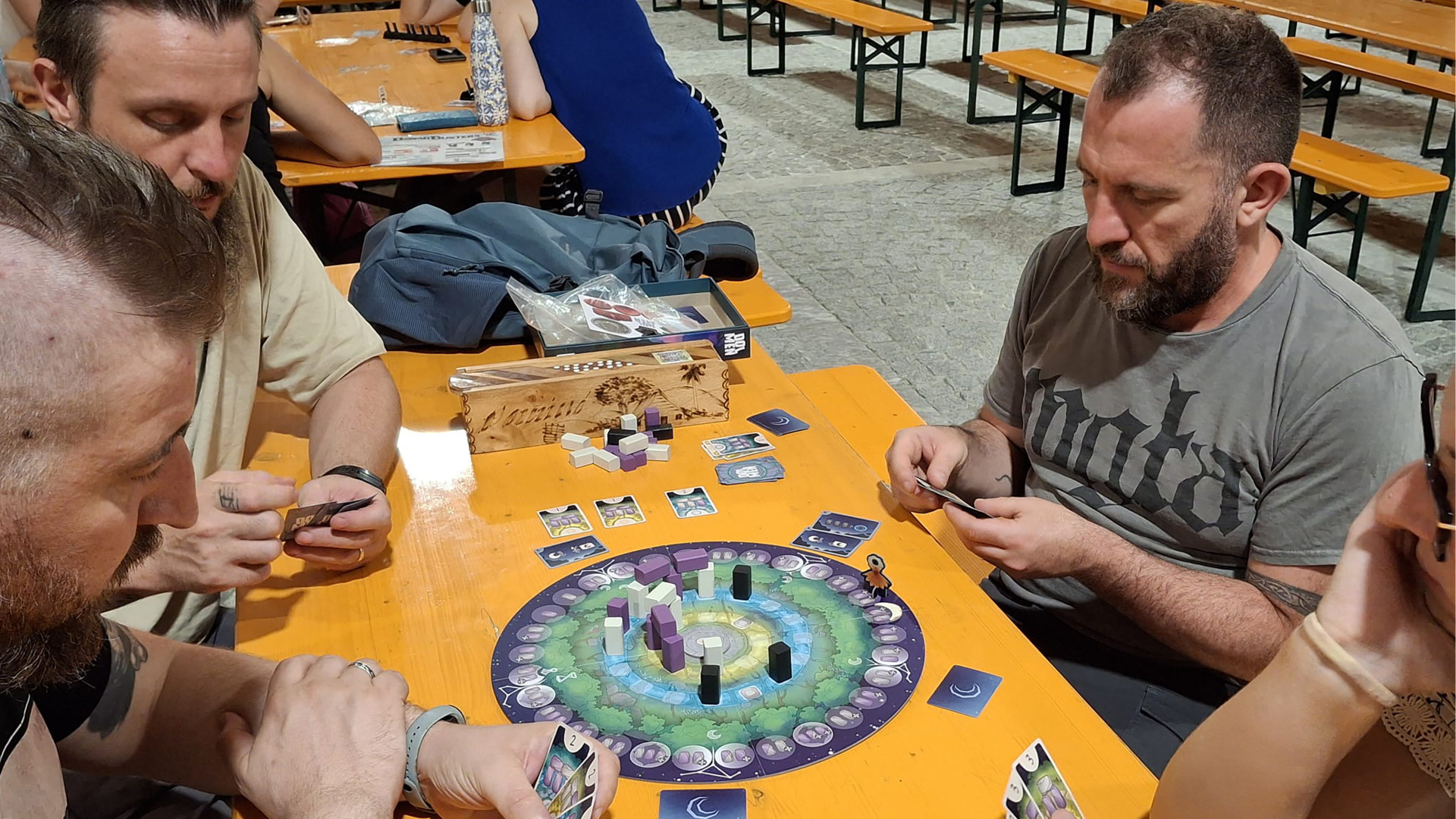 Il mondo ludico dal gran tour alla luna. Incontro con Nestore Mangone, designer molto selettivo