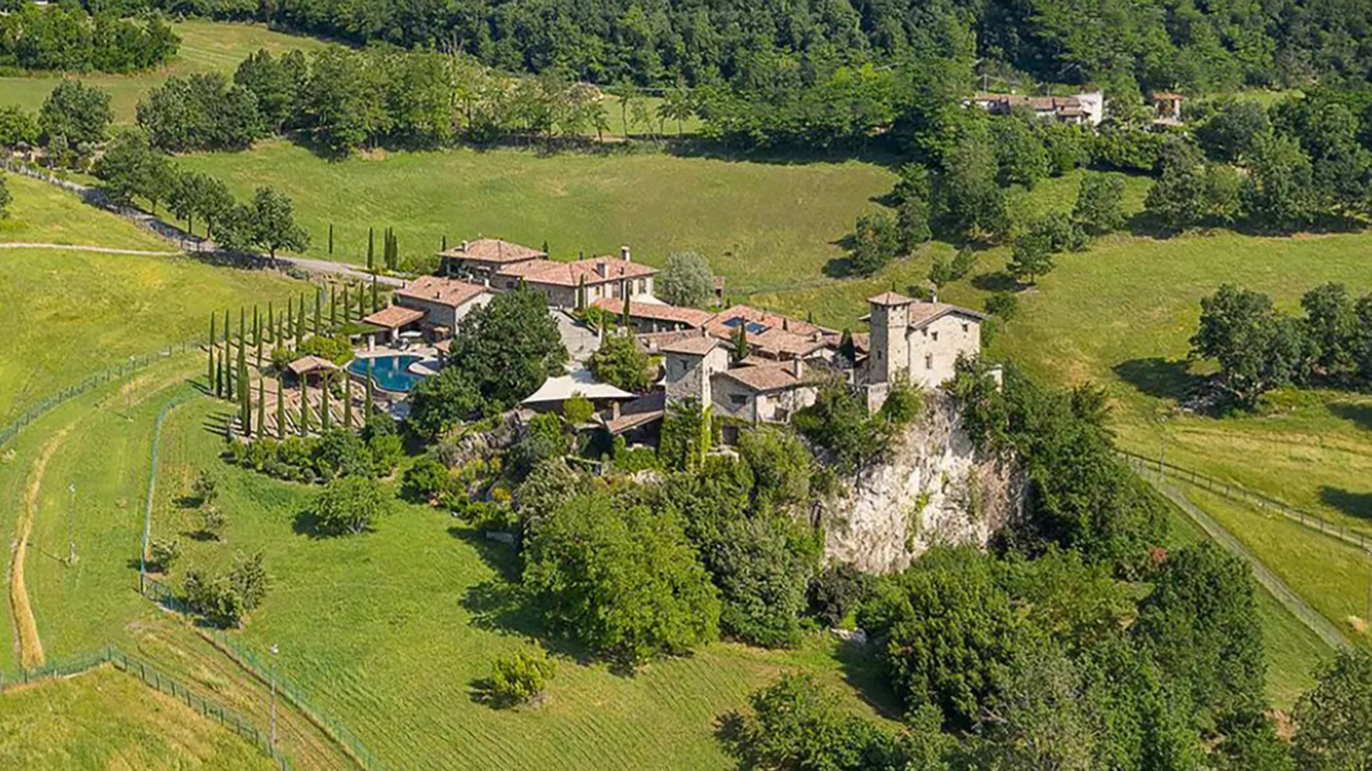 Manieri di (cara) bellezza, tanti i castelli in vendita