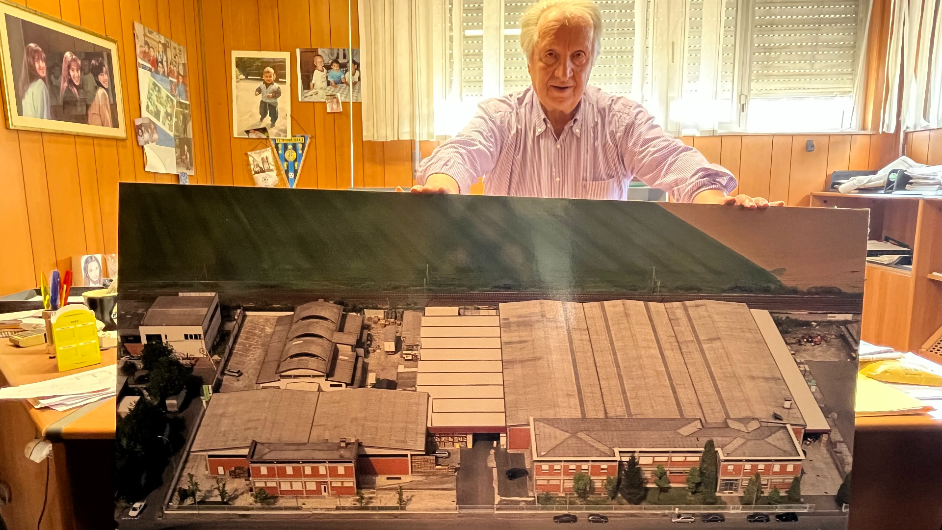 Chiude lo spaccio casalinghi, Vardelli: «Qui ci ho messo tutta la mia vita»