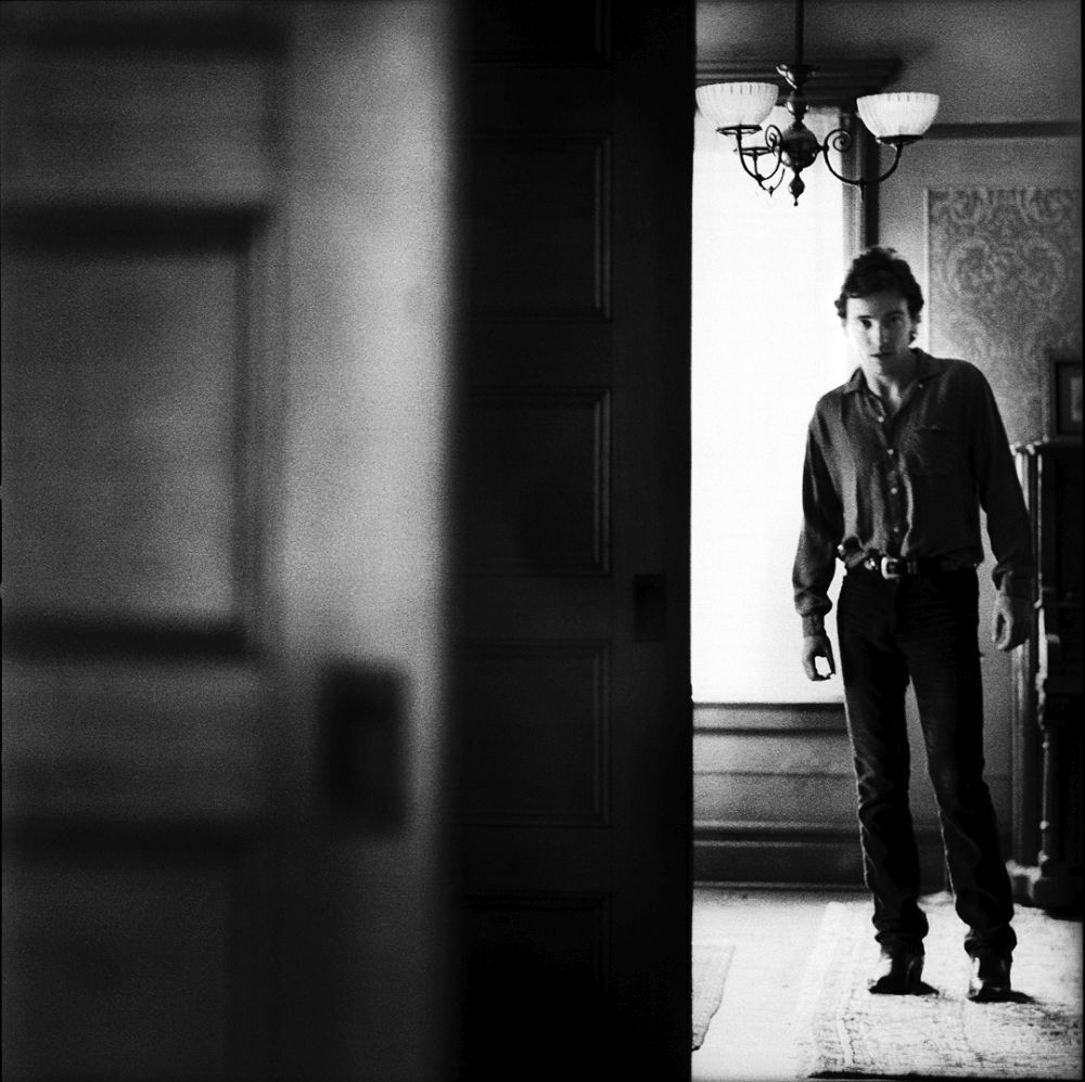 Bruce Springsteen nella casa in New Jersey dove, in solitudine, scrisse e registrò "Nebraska"