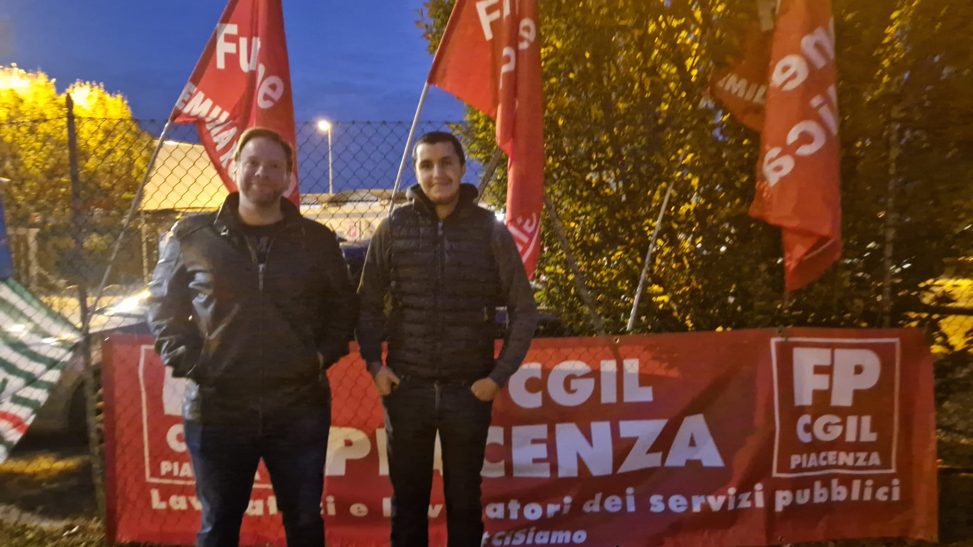 Presidio davanti a Iren per il rinnovo del contratto