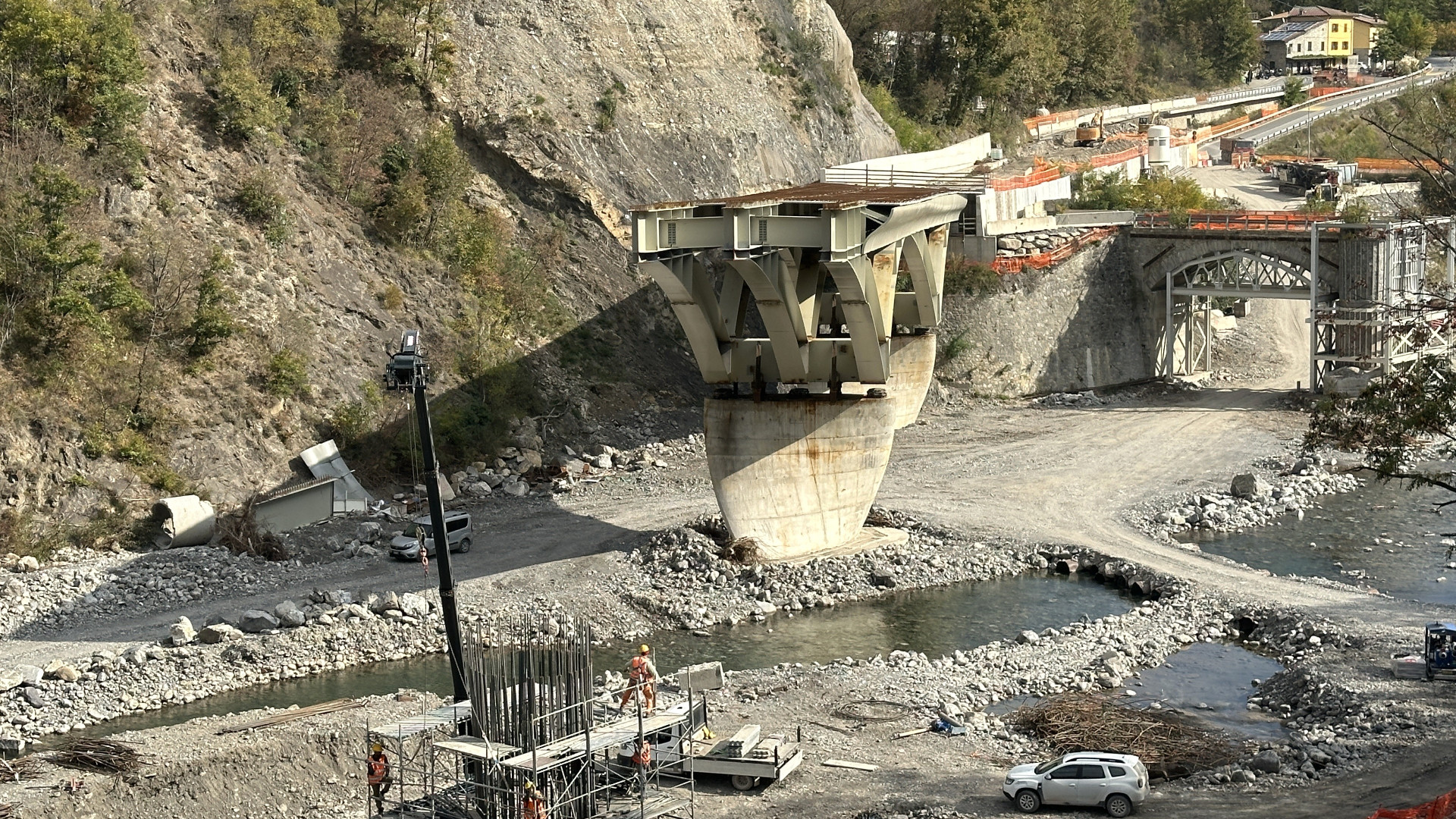 Crollo di Ponte Lenzino «colpa della frana, non dei tecnici»