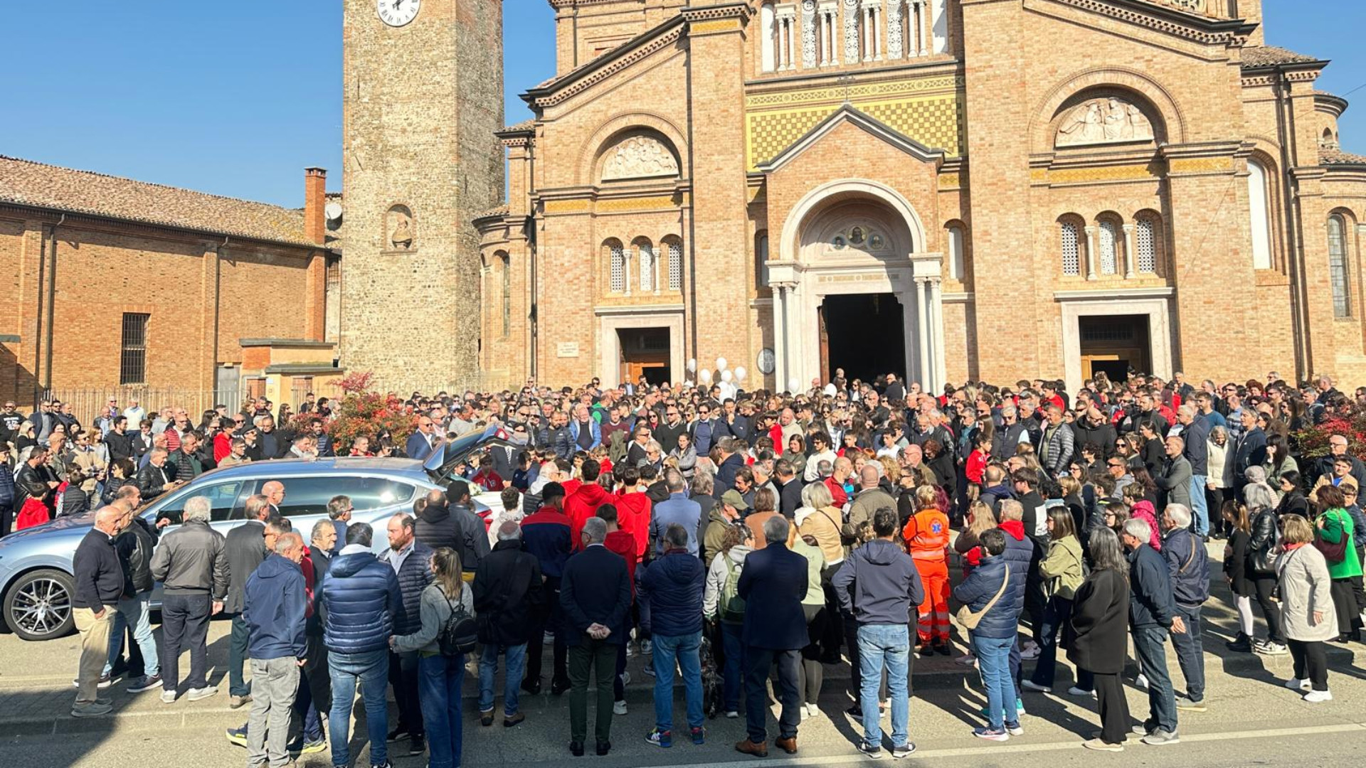 Podenzano si stringe nell'addio al piccolo Ale