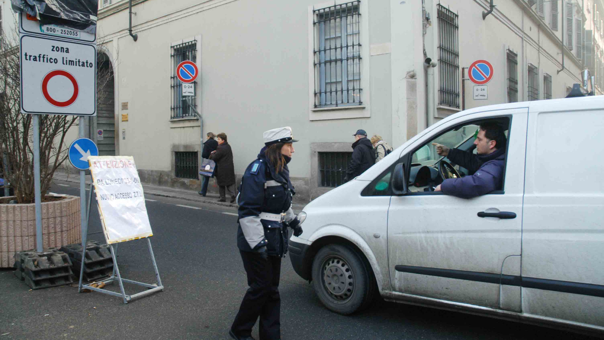 Troppi corrieri nella zona Ztl, il Comune pensa a nuove regole