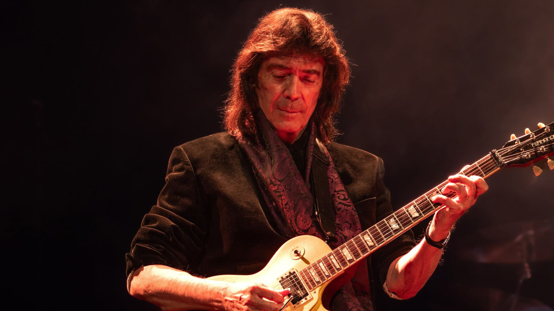 Steve Hackett: «Celebro i Genesis  perché eravamo, e siamo, grandi»