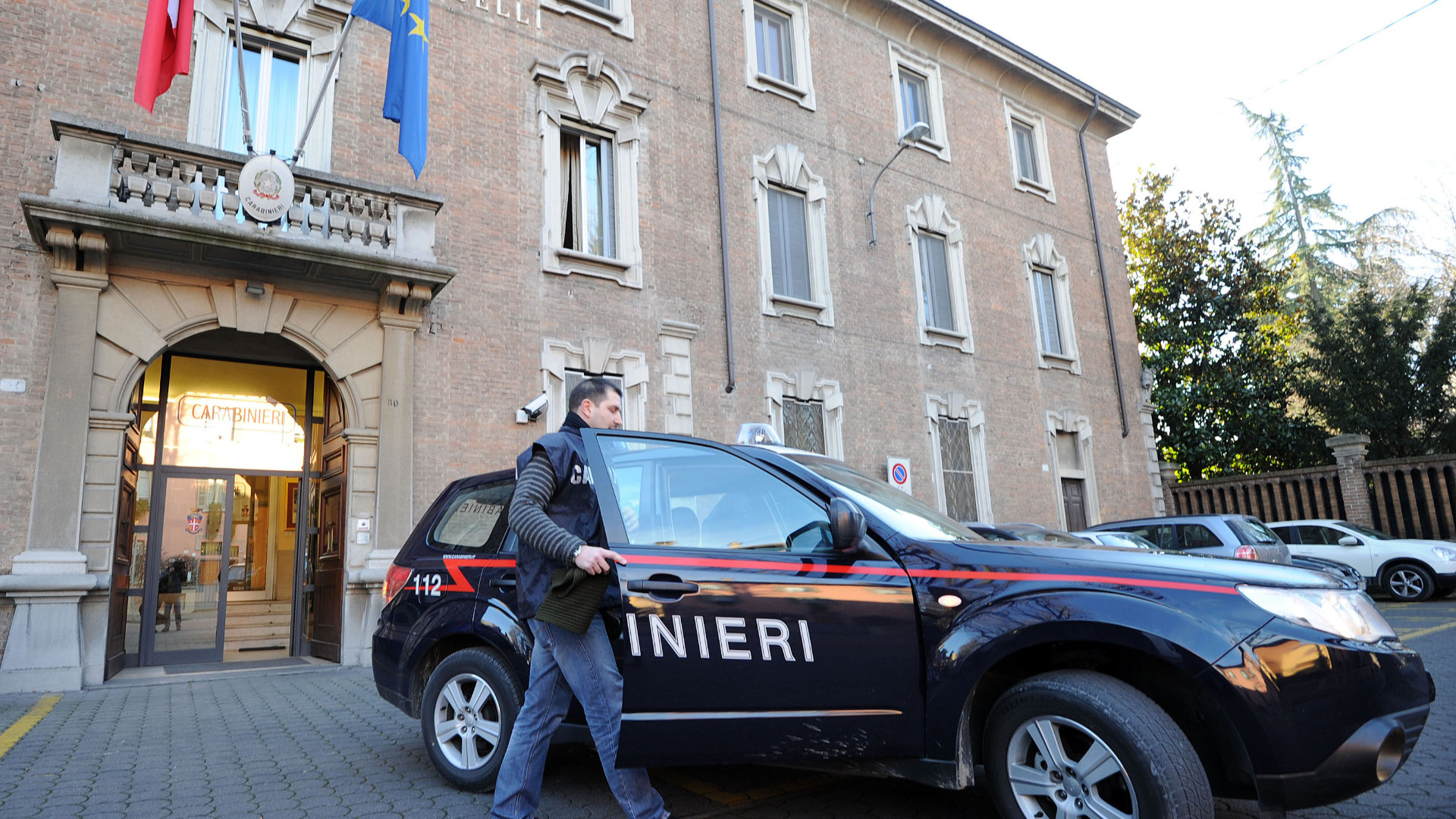Sospetti ladri e truffatori, i carabinieri intervengono