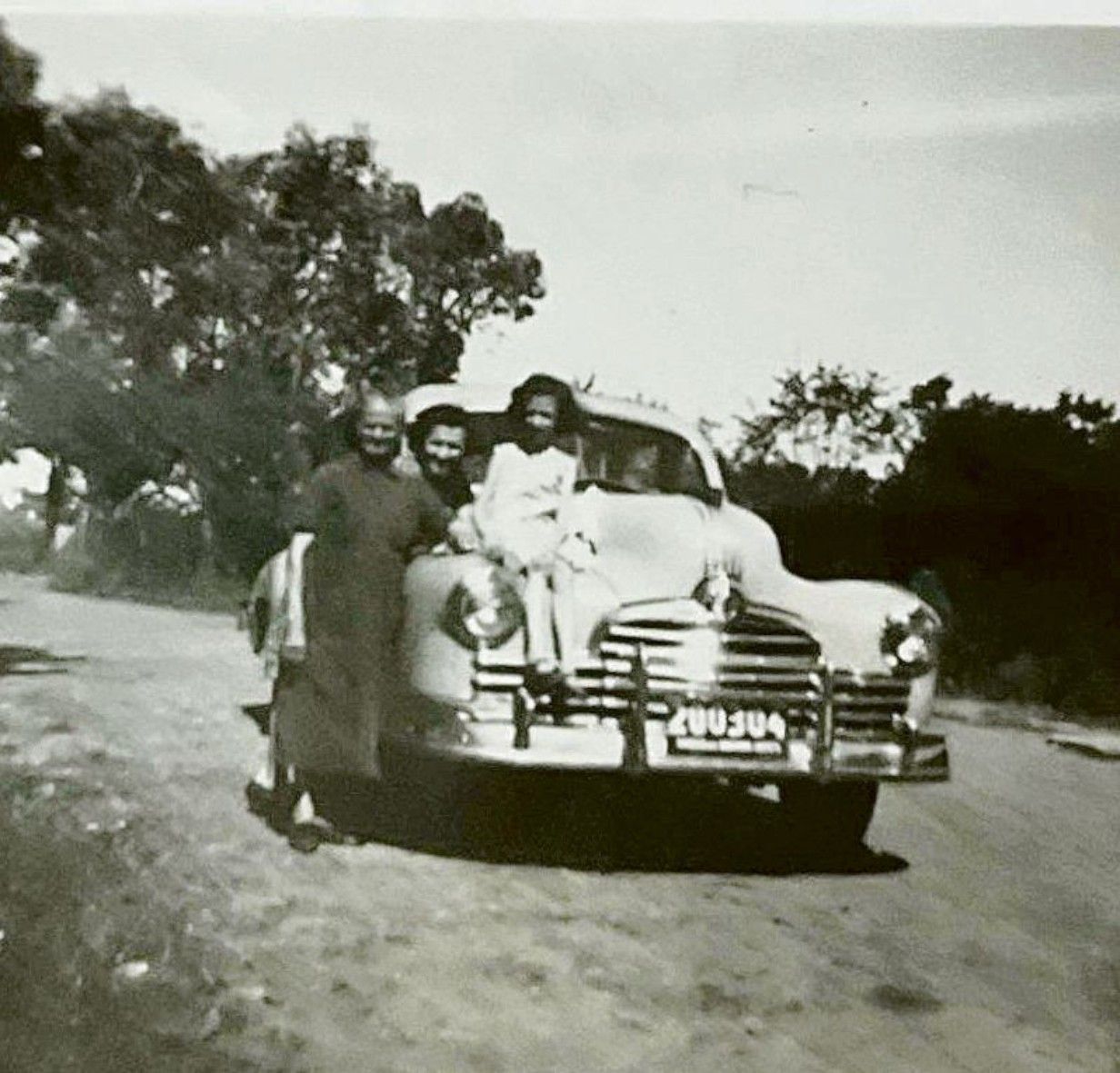 Silvia da bambina con mamma Ines e la nonna materna