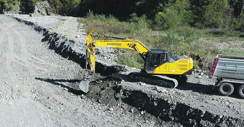 Marsaglia, il cantiere per la risagomatura di un tratto secondario del Trebbia - FOTO BRUSAMONTI