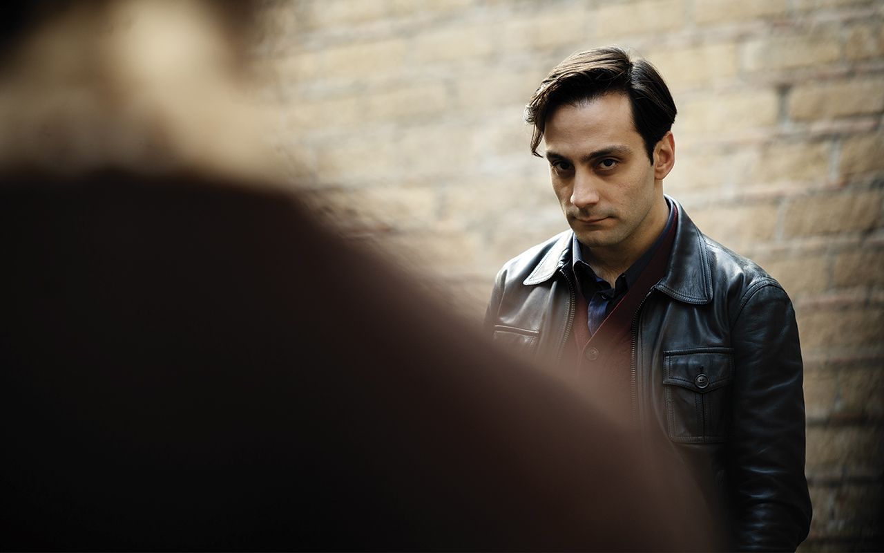 Salvatore Vinci, uno dei personaggi attorno ai quali ruota la mini-serie diretta da Giovanni Sollima
