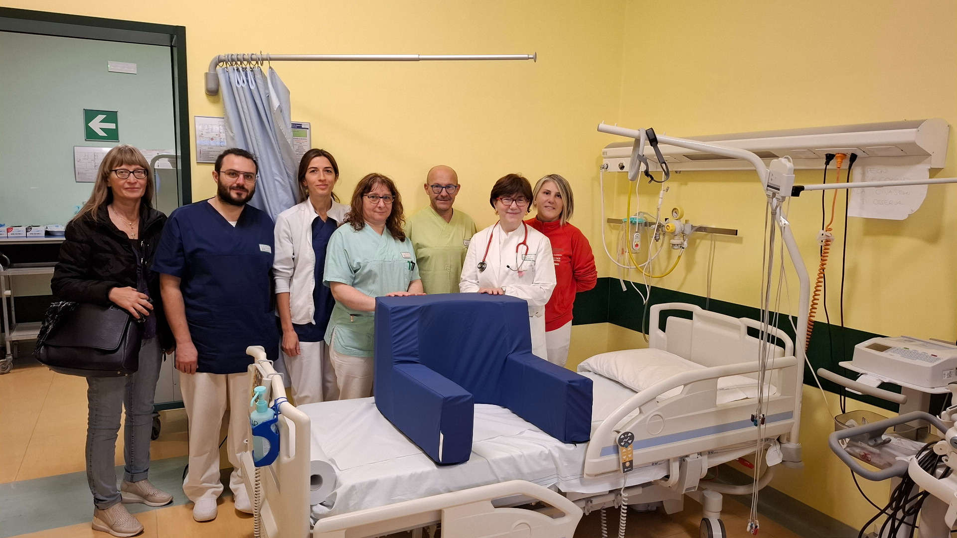 Con i tappi di plastica donato un "gongolo" all'ospedale di Castello
