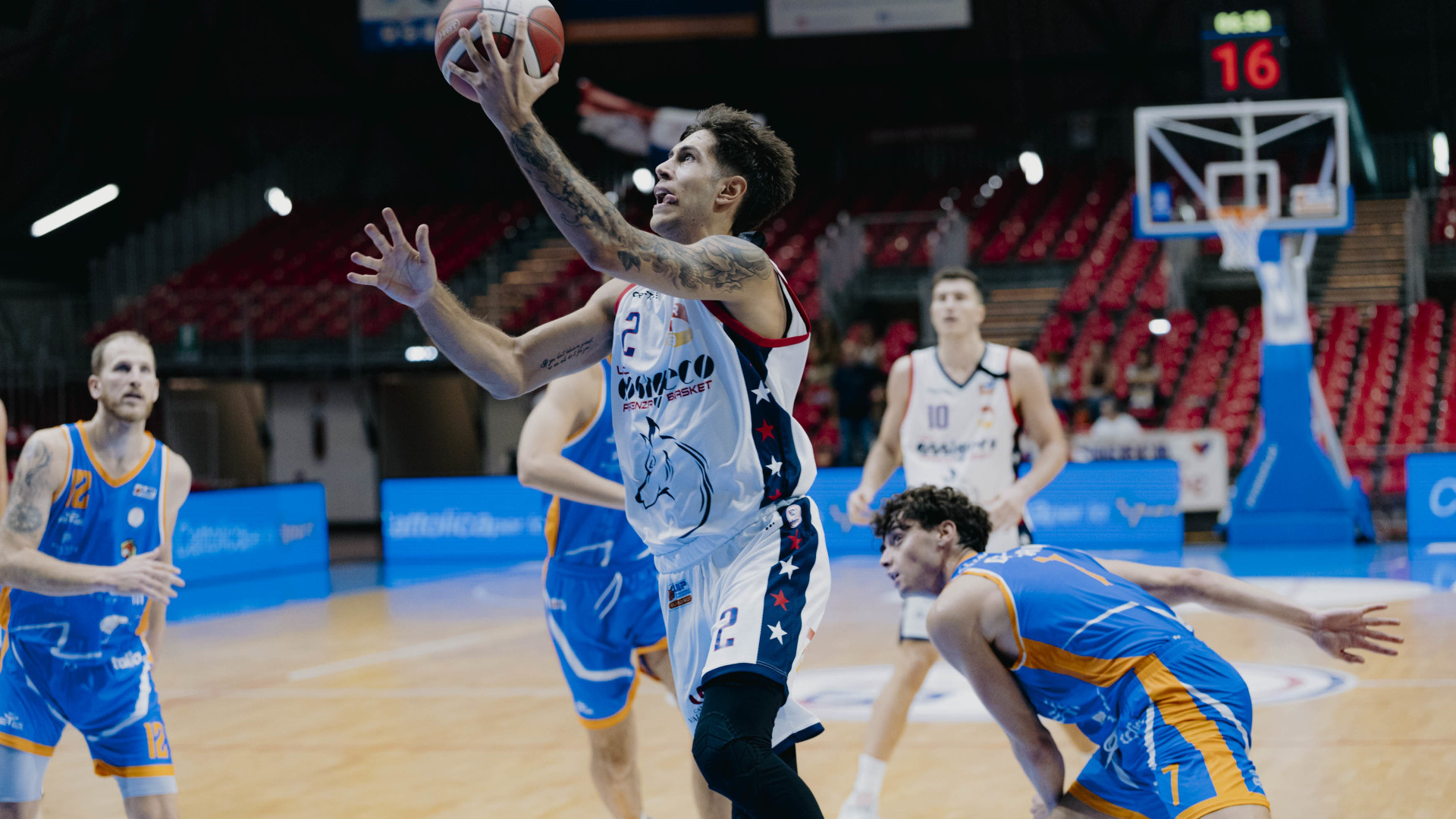 Assigeco a caccia di riscatto, Bees a Treviglio