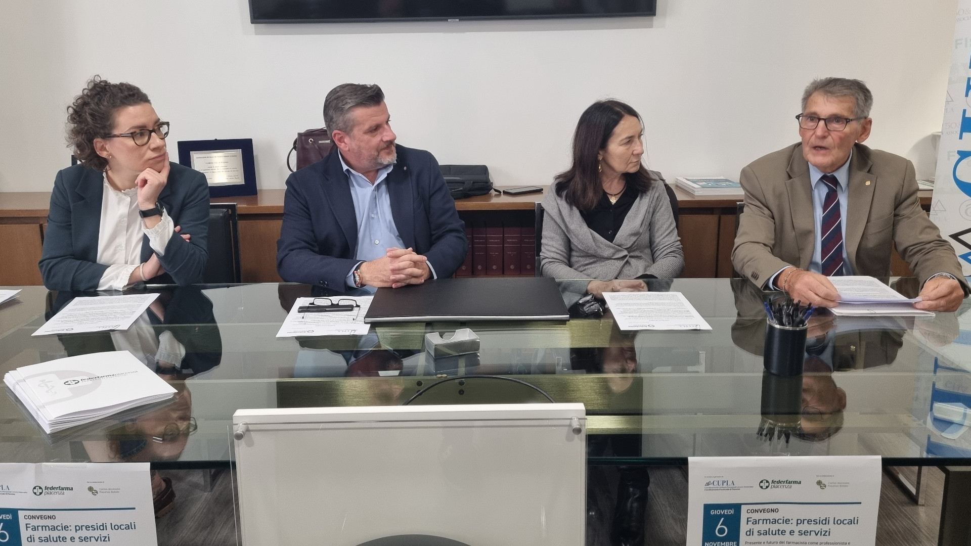 “Farmacie: presidi locali di salute e servizi”: il futuro in un convegno