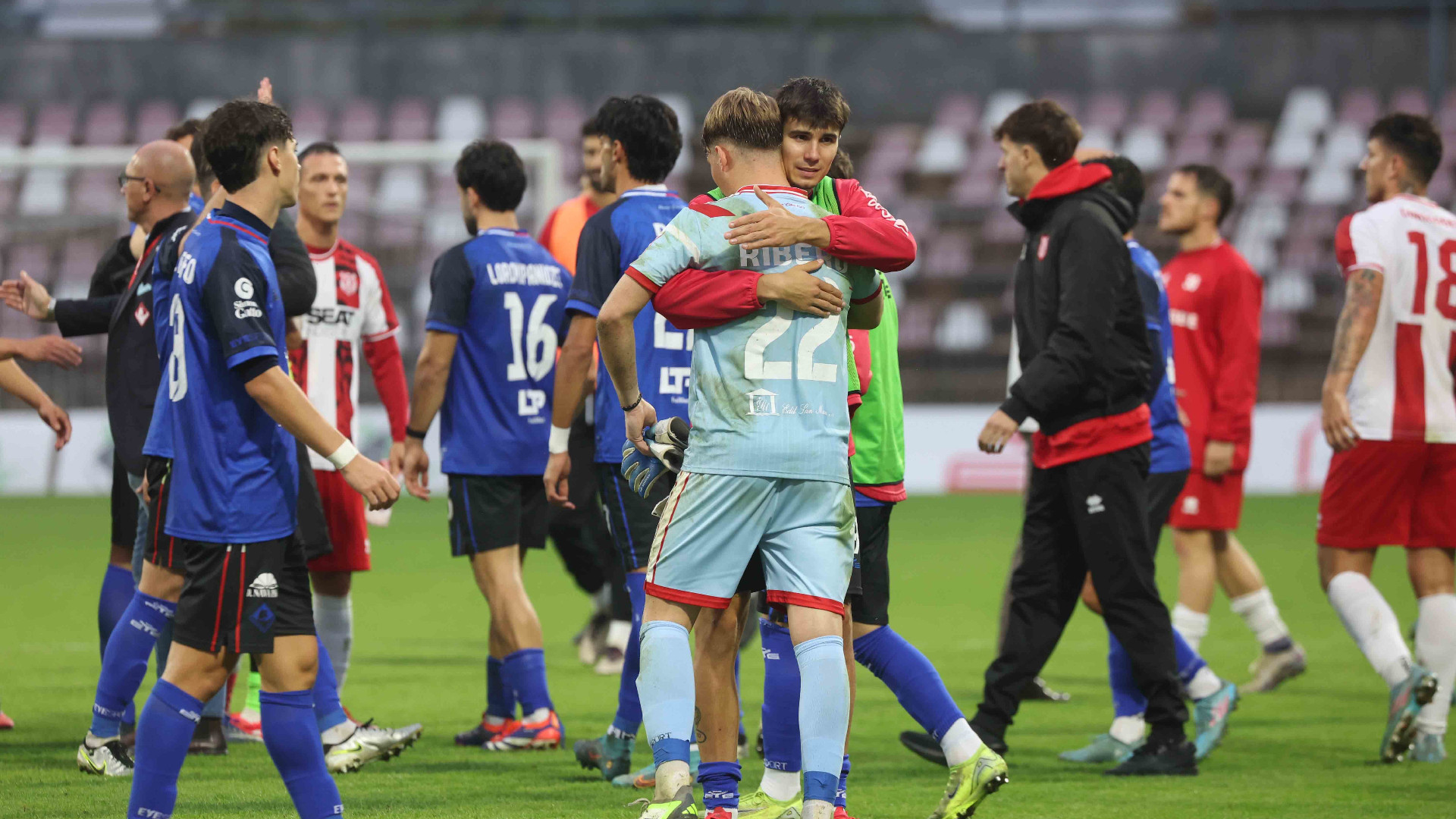 «I raccattapalle perdono tempo»: multa da 500 euro per il Piace