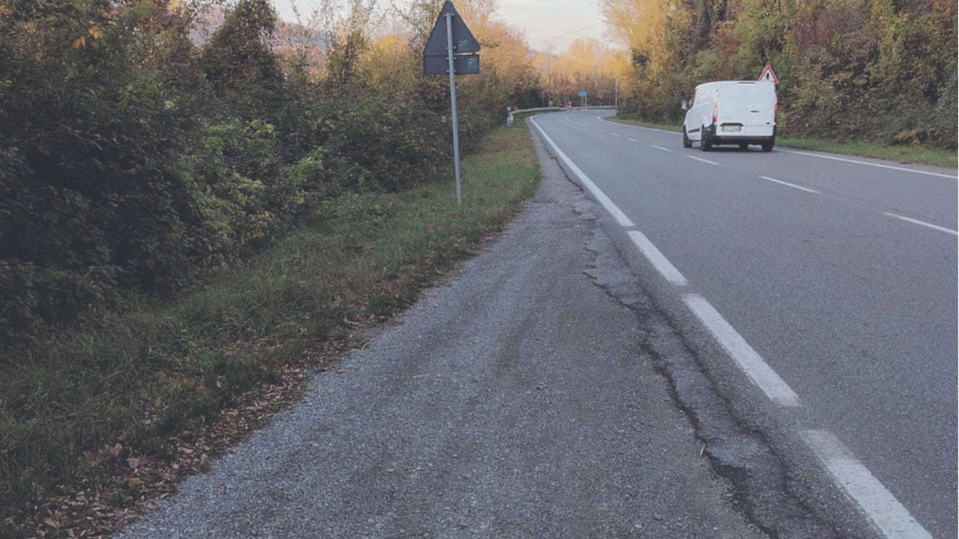 Carmiano, «Fermata bus al buio». E Seta cambia il percorso