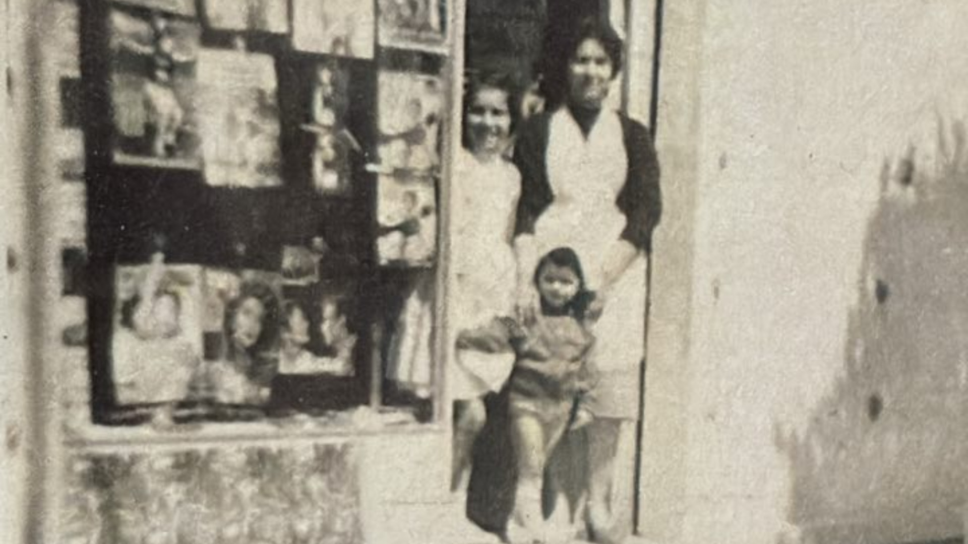 Da Vittorio ad Alice: a Gossolengo tre generazioni di edicolanti