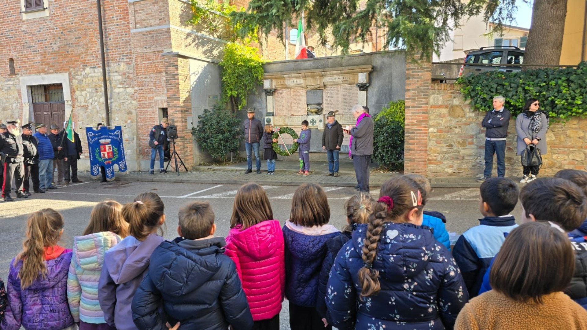 Ziano, dagli scolari un messaggio di pace e convivenza civile