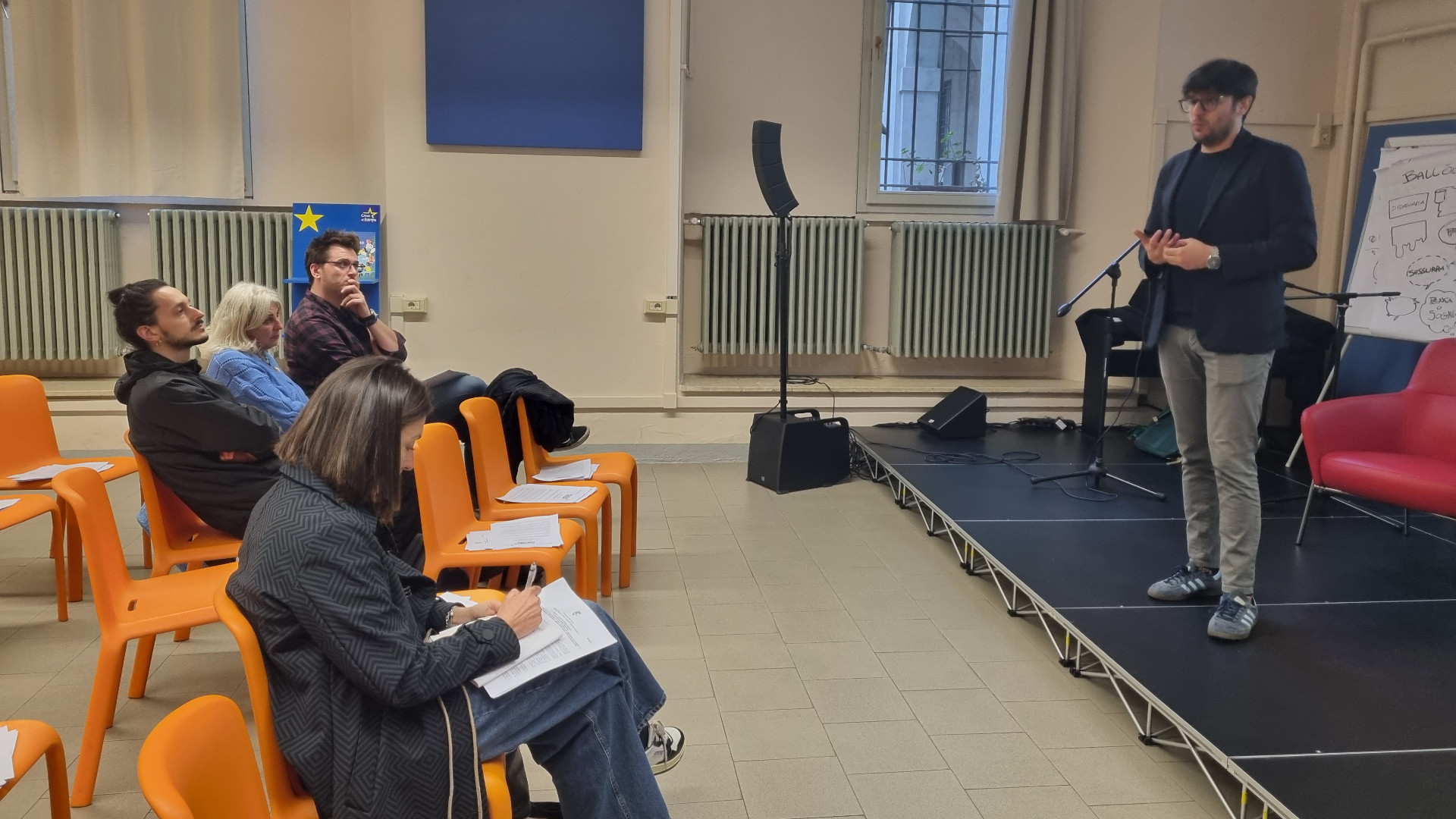 Street art, due band del Comune nel segno di Giorgio Armani