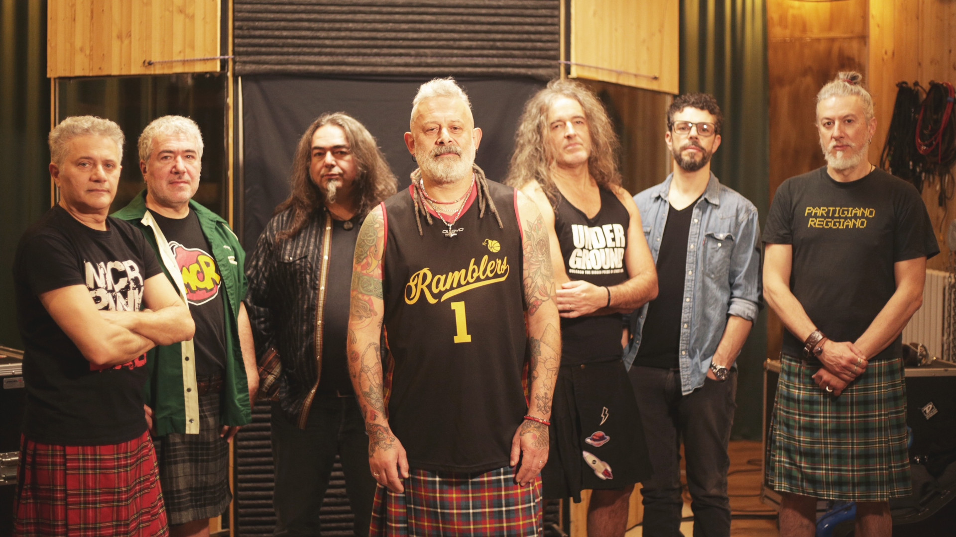 Franco D'Aniello: «Il segreto dei Modena City Ramblers è la coerenza»