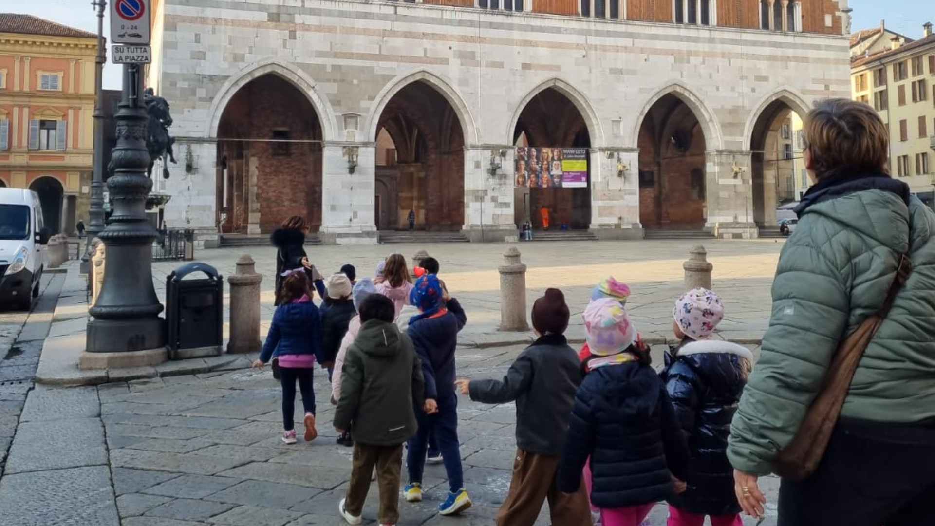 In gita dalla sindaca, «la cittadinanza attiva si coltiva sin da piccoli»