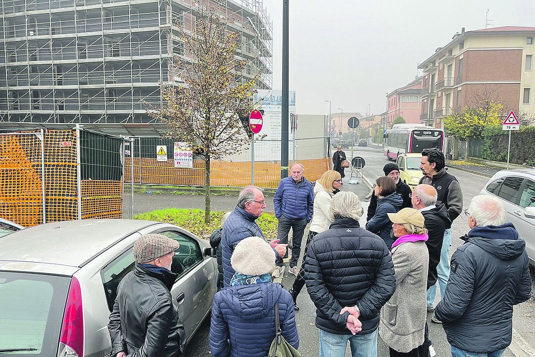 Il sopralluogo del comitato Infrangibile con la consigliera Sara Soresi