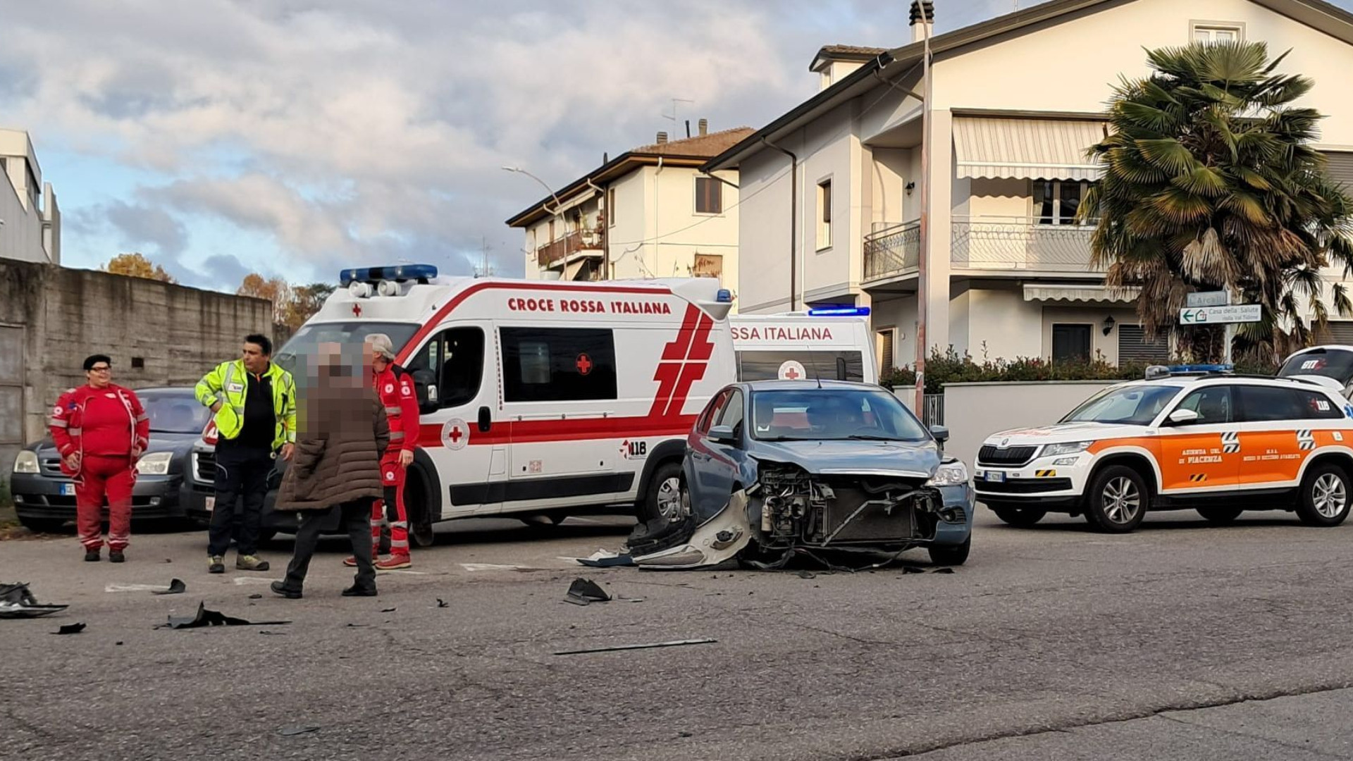 Borgonovo, scontro tra due auto: soccorse due donne