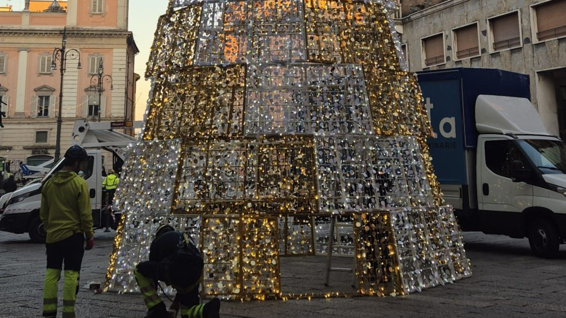 Mercatino, teatro, trenino: presentate le iniziative del Natale