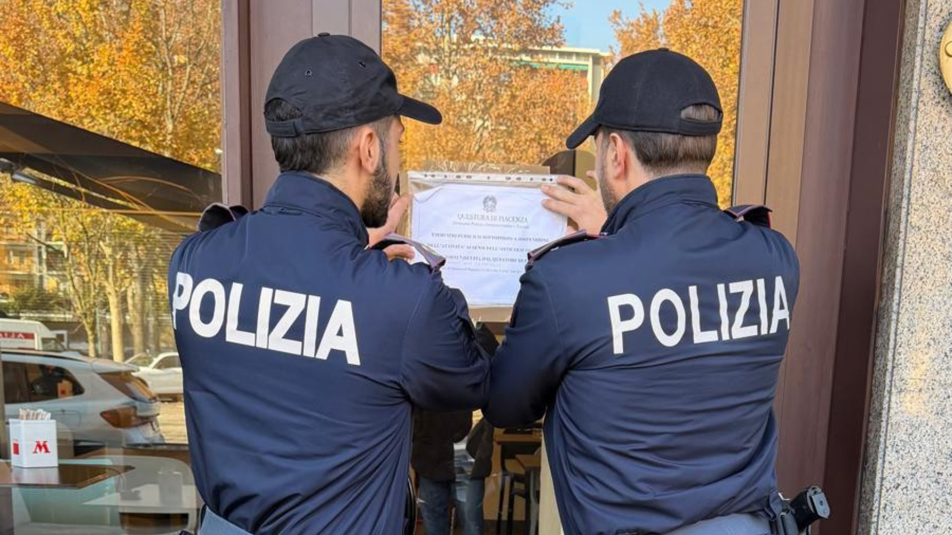 Trovata droga nel bagno, bar chiuso per sette giorni