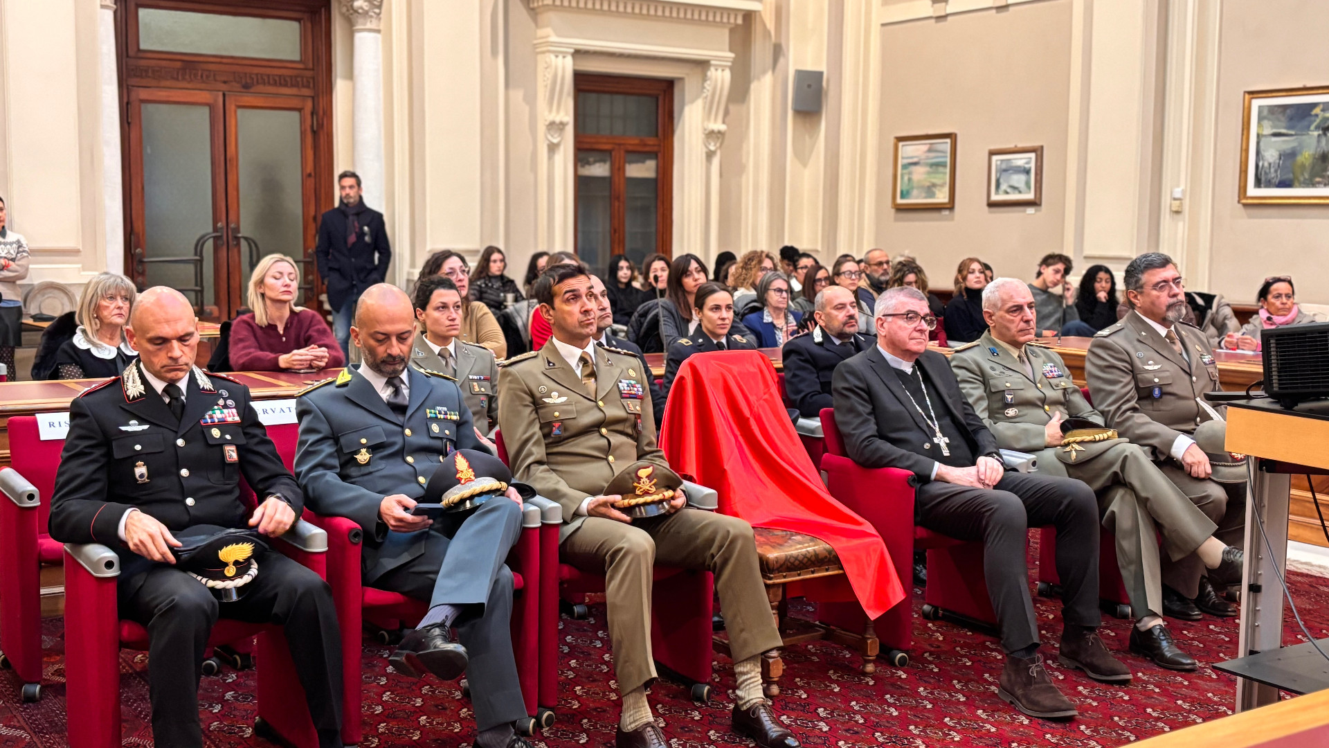 Violenza sulle donne senza confini: “Episodi in un comune su tre”