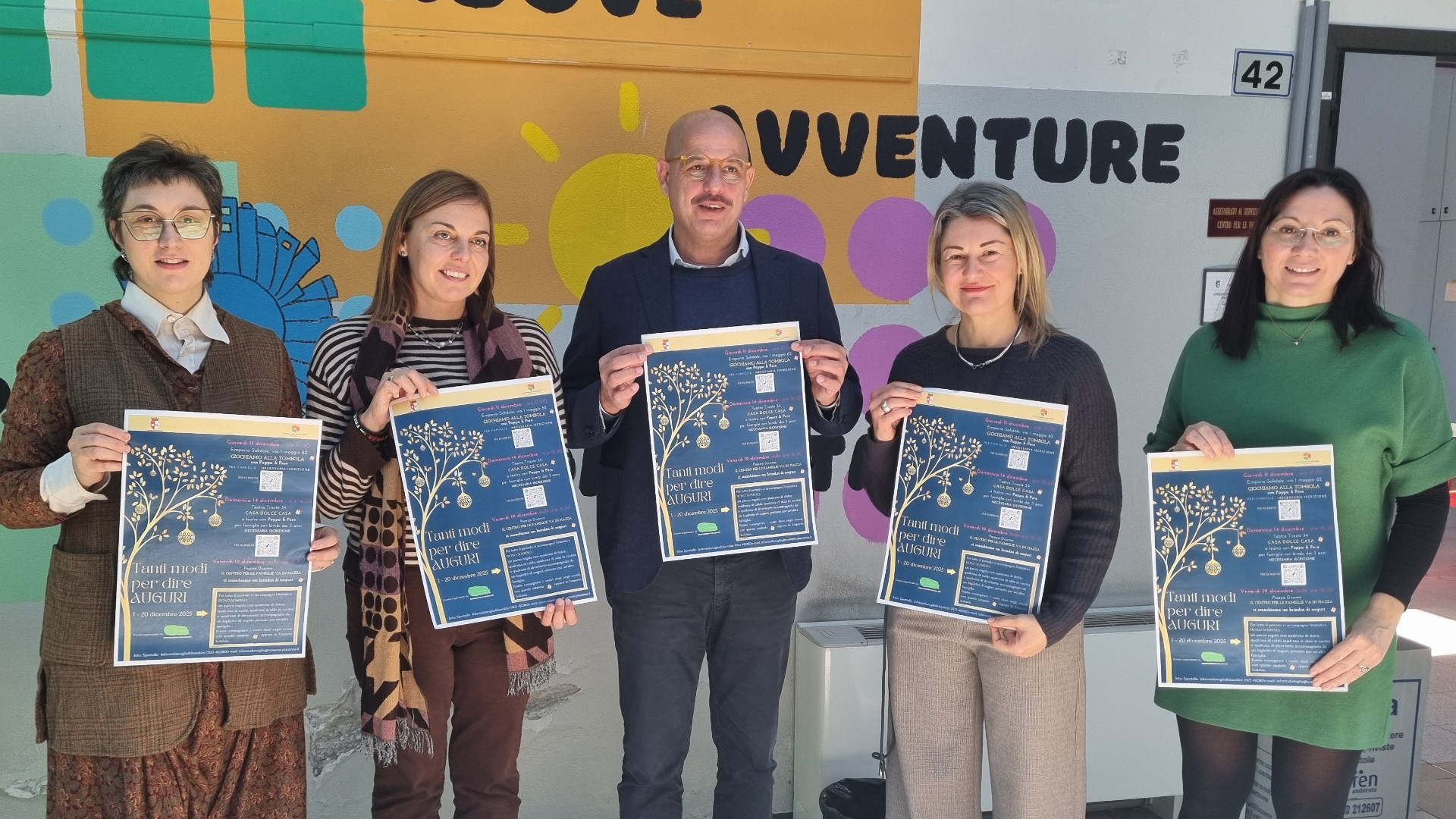 Tombola, spettacoli, brindisi: iniziative natalizie del Centro per le Famiglie