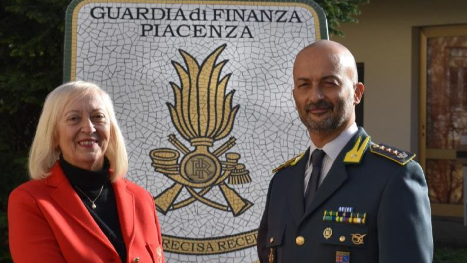 Stima e gratitudine per l'impegno: Palmisani visita la Finanza