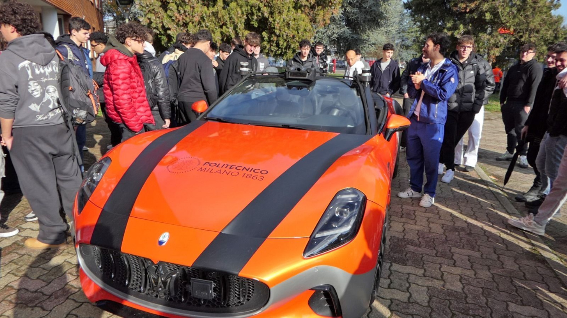 Auto del futuro, il Politecnico presenta Aida al Volta