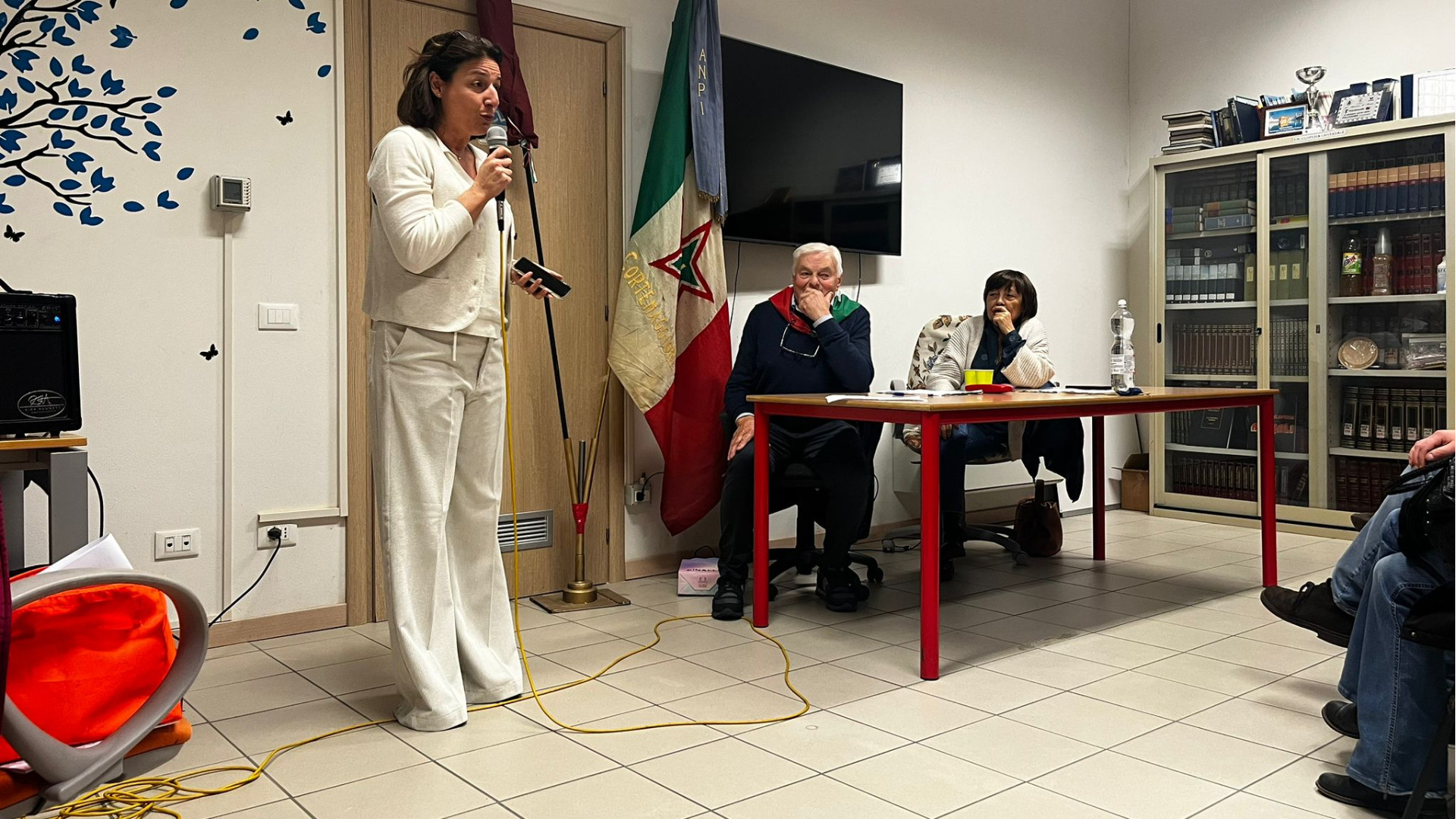 Dopo i restauri è festa per la bandiera-simbolo dei partigiani di Cortemaggiore